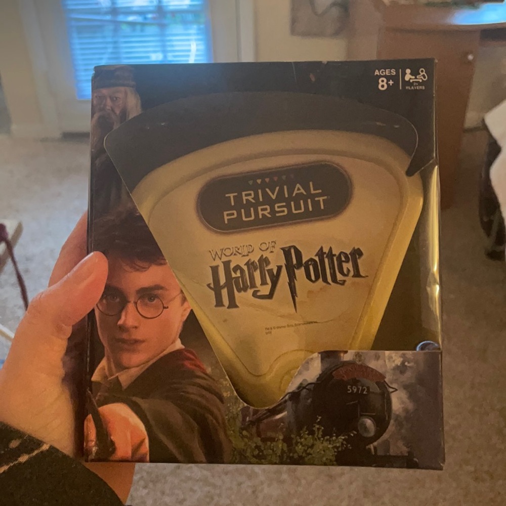 HARRY POTTER Trival Pursuit